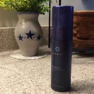 Monat Tousled Texturizing Mist